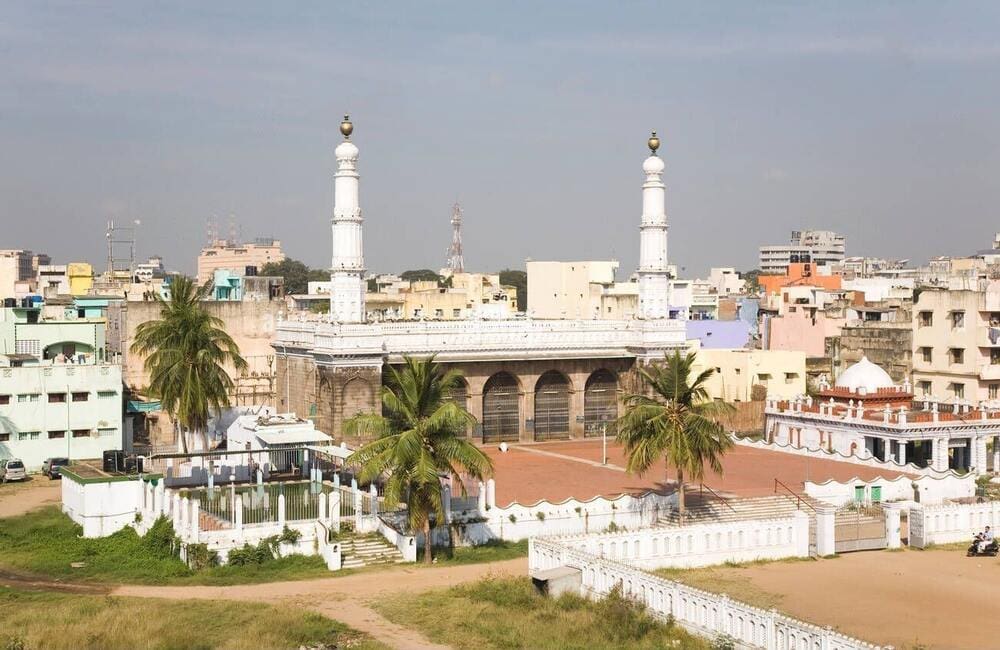 Places to Visit in Chennai 18 Wallajah Mosque